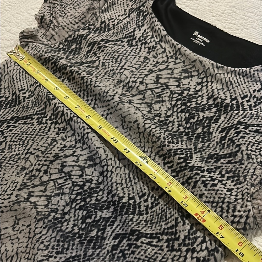 Elegant Snake Print Dress. NWT. Large - Picture 10 of 10